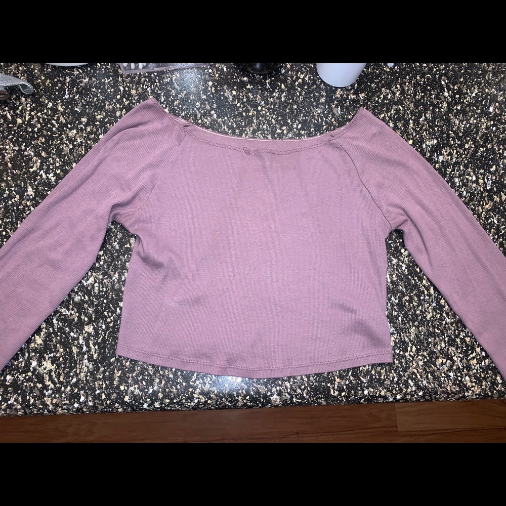 Long sleeve crop top
